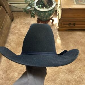 Navy felt American Hat Company 6 7/8